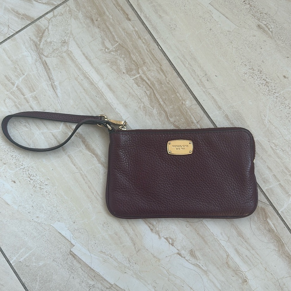 Michael Kors wristlet